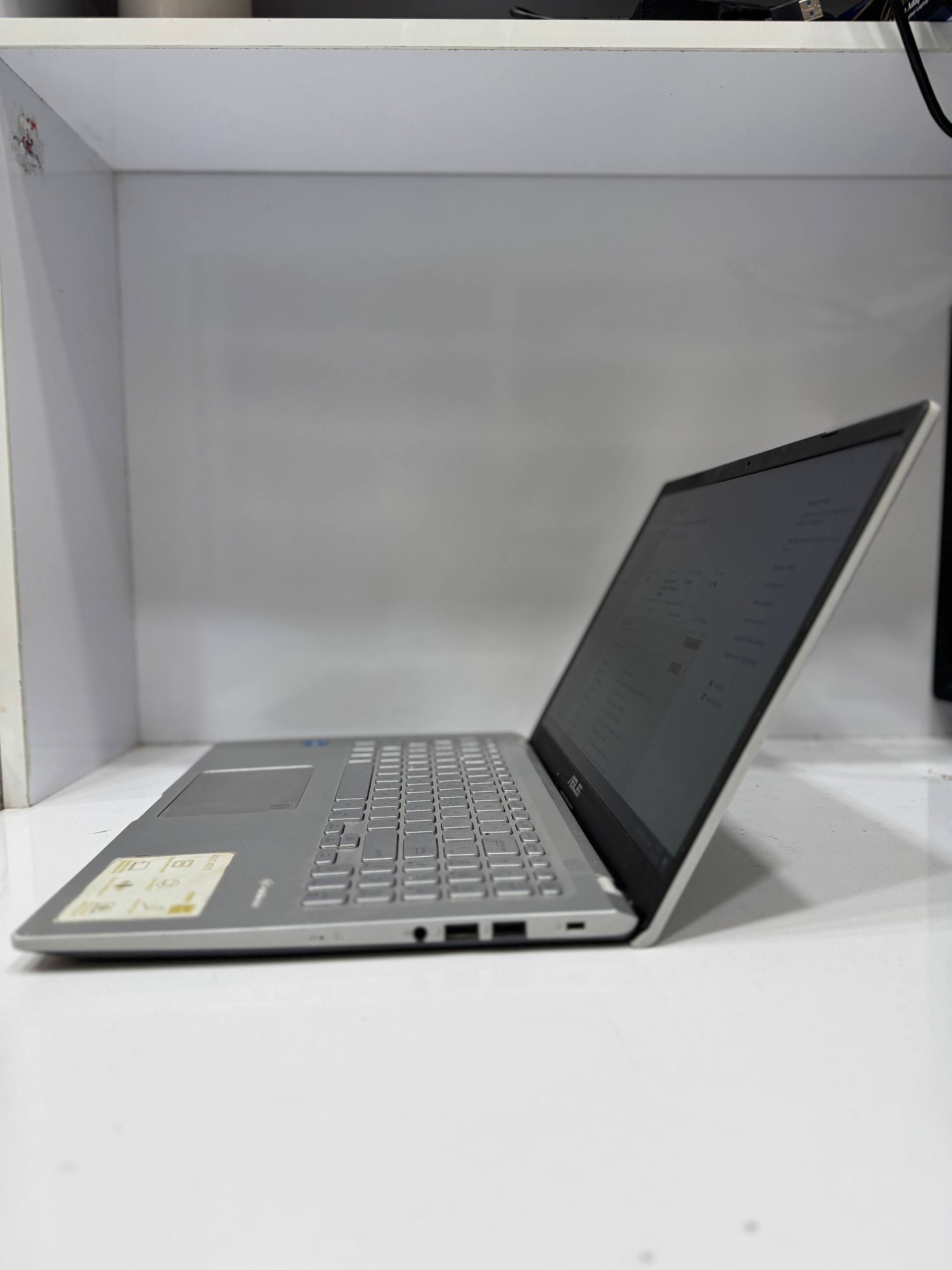 لپتاپ ASUS X515 - Image 3